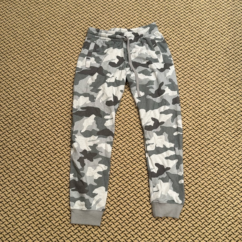 Camo joggers - Picture 1 of 6